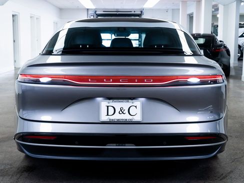 Used 2022 Lucid Air Grand Touring image 5