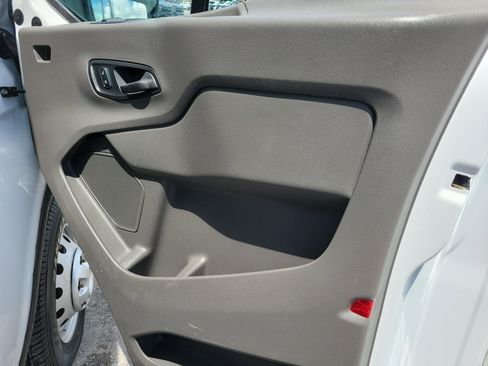 Used 2023 Ford Transit 350 DRW RWD image 24
