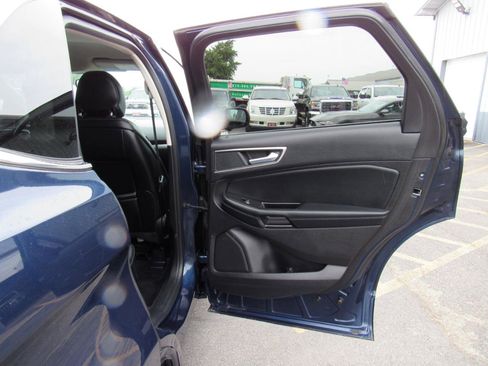 Used 2017 Ford Edge SEL w/ Equipment Group 201A AWD/4WD image 34