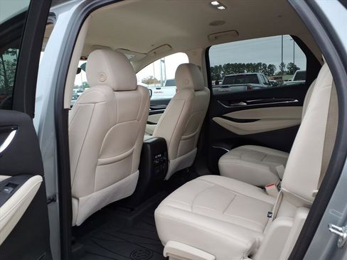 Certified 2024 Buick Enclave Premium image 23
