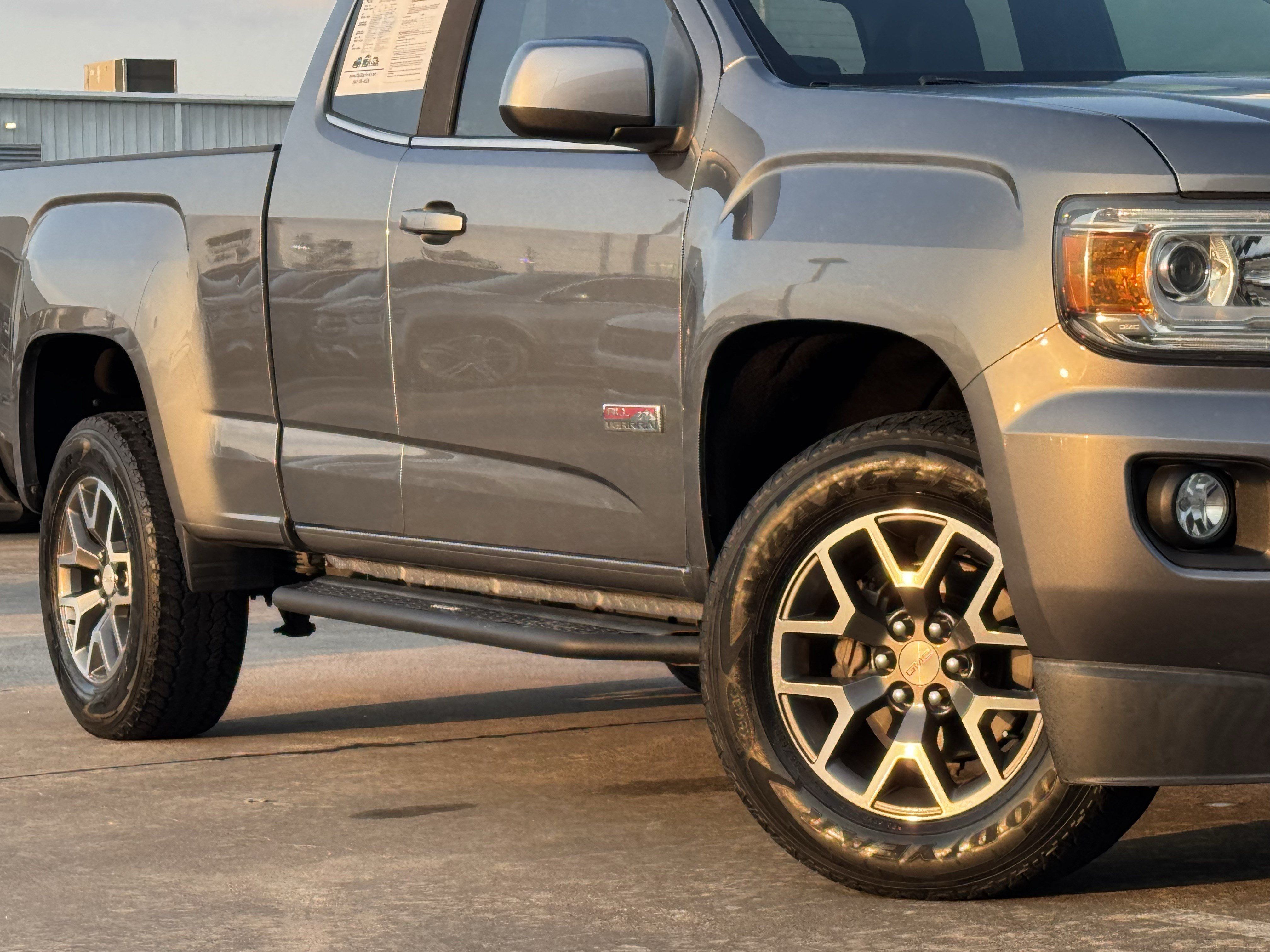 Used 2019 GMC Canyon All Terrain w/ Trailering Package AWD/4WD image 3