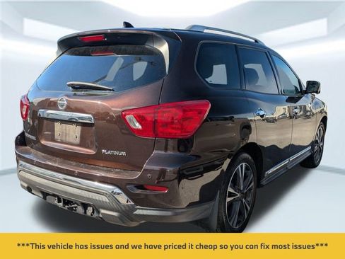 Used 2019 Nissan Pathfinder Platinum image 5