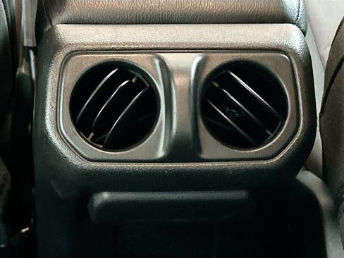 Used 2023 Jeep Wrangler Sport AWD/4WD image 20