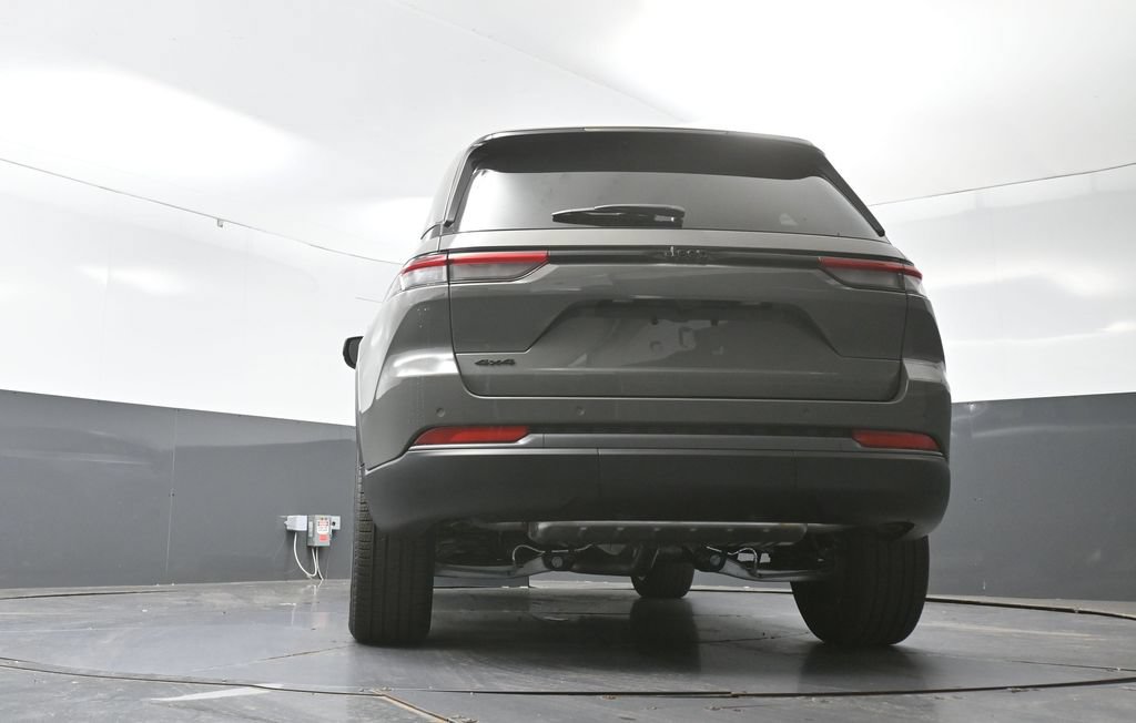 New 2027 Jeep Grand Cherokee Limited AWD/4WD image 38