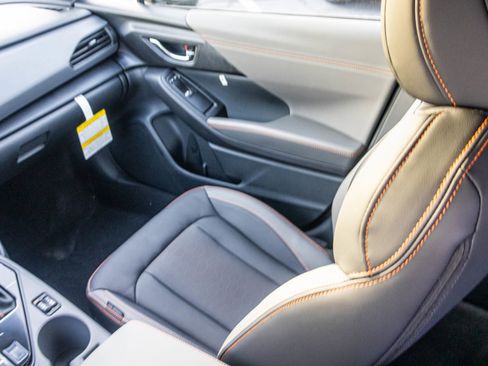 New 2026 Subaru Crosstrek 2.5i Limited w/ Crosstrek Mirror Package image 36