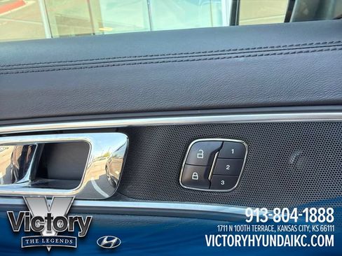 Used 2018 Ford Explorer Platinum AWD/4WD image 11