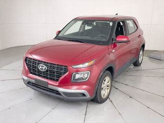 Used 2022 Hyundai Venue SE image 1