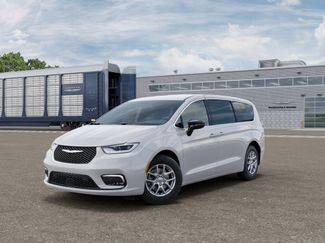 New 2026 Chrysler Pacifica Select video 1