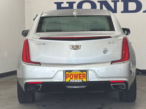 Used 2018 Cadillac XTS Luxury image 4