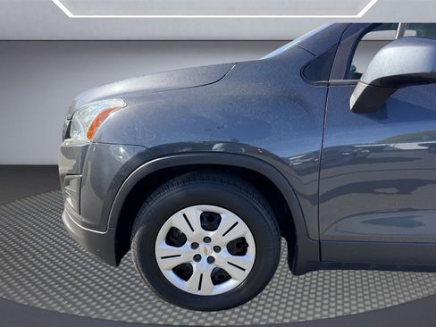 Used 2016 Chevrolet Trax LS FWD image 11
