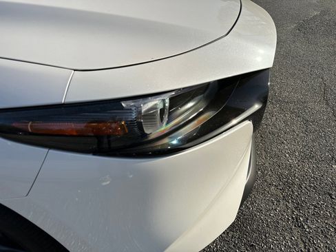 New 2026 MAZDA MAZDA3 2.5 S Hatchback w/ Premium Pkg FWD image 24
