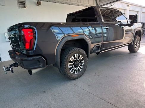 Used 2024 GMC Sierra 2500 Denali Ultimate w/ Max Trailering Package image 15