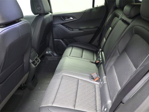 New 2026 Chevrolet Equinox LT w/ Convenience Package II image 10