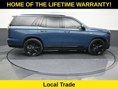 Used 2025 Cadillac Escalade Sport Platinum w/ LPO, Floor Liner Package AWD/4WD image 7
