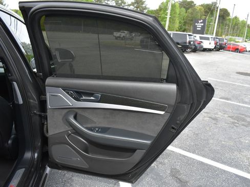Used 2015 Audi S8 image 35