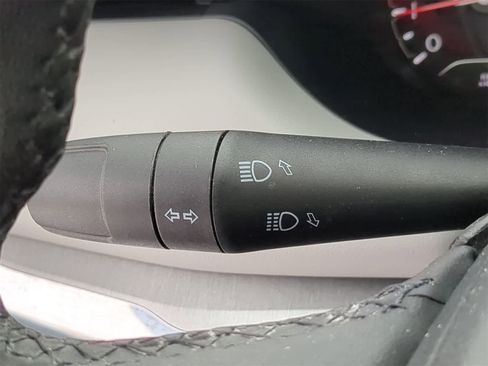 Certified 2023 Jeep Compass Limited w/ Sun and Sound Group image 33