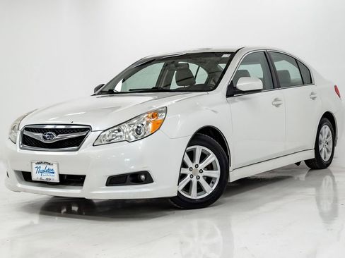 Used 2012 Subaru Legacy 2.5i w/ Alloy Wheel Pkg image 1