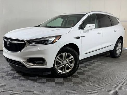Used 2018 Buick Enclave Essence FWD image 1