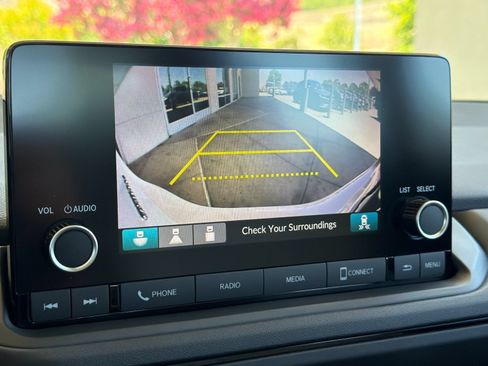 Used 2024 Honda Accord EX image 18