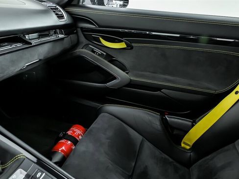 Used 2016 Porsche Cayman GT4 RWD image 34