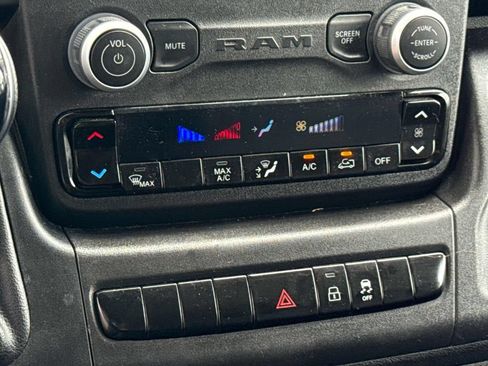 Used 2023 RAM ProMaster 2500 w/ Convenience Group FWD image 20