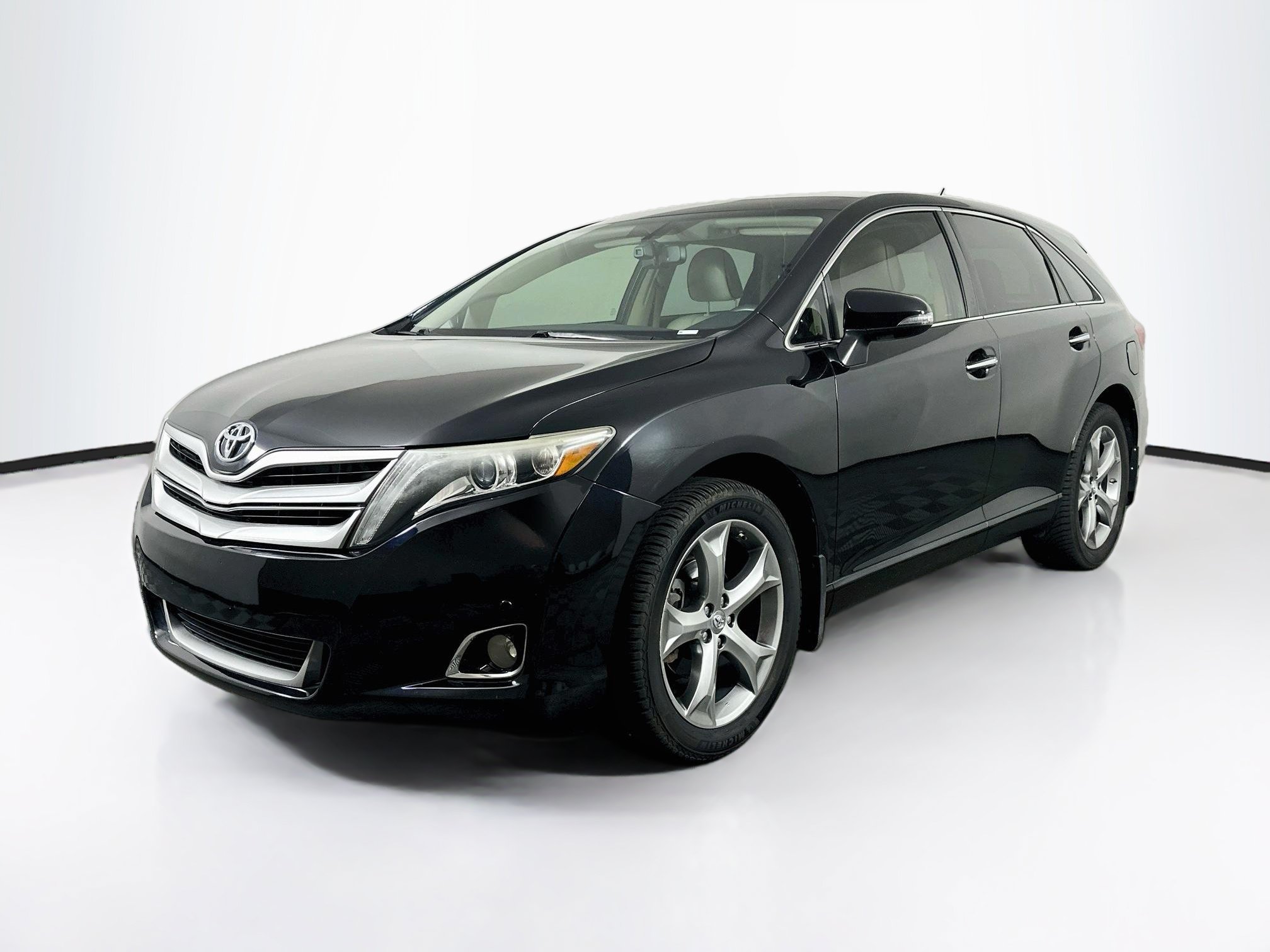 Used 2014 Toyota Venza Limited w/ Tow Prep Package AWD/4WD image 3