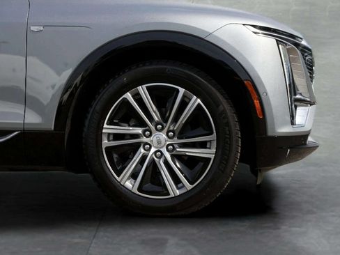 Used 2024 Cadillac Lyriq Luxury RWD image 9