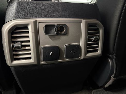 Used 2017 Ford F250 Lariat w/ Lariat Value Package image 33