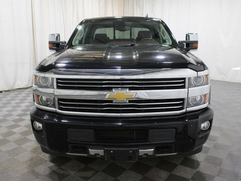 Used 2015 Chevrolet Silverado 2500 High Country image 36