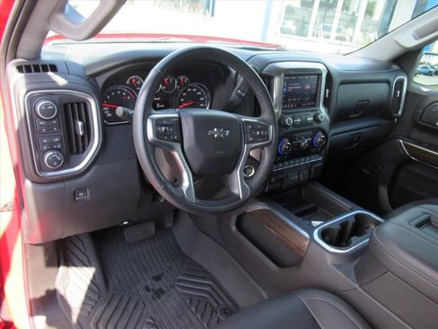 Certified 2022 Chevrolet Silverado 1500 RST image 16