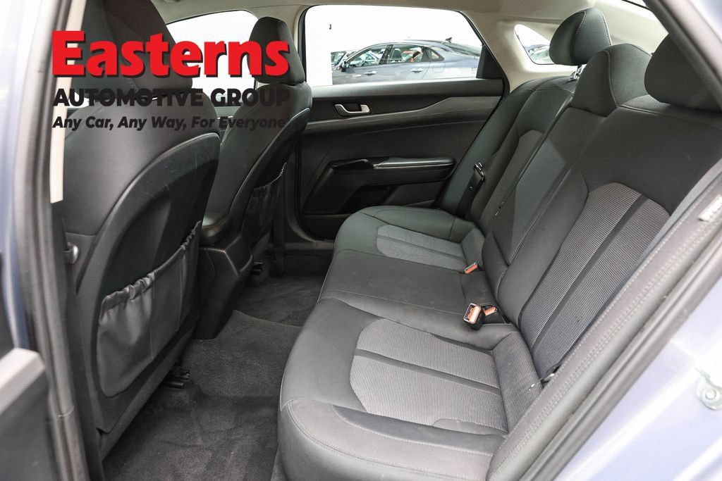 Used 2021 Kia K5 LXS FWD image 22