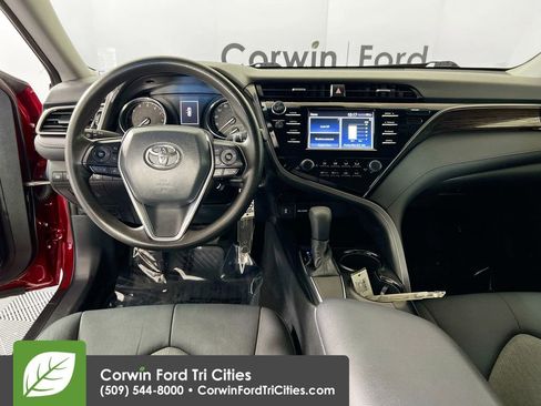 Used 2019 Toyota Camry LE FWD image 25