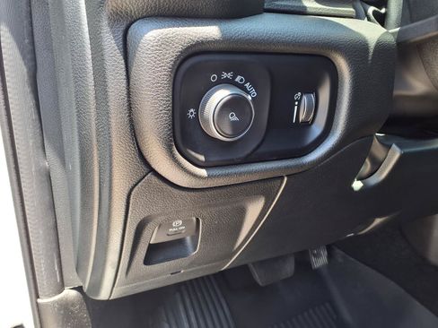 Used 2025 RAM 1500 Tradesman AWD/4WD image 15