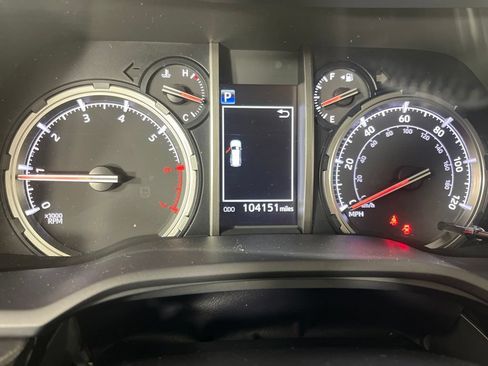 Used 2023 Toyota 4Runner TRD Off-Road Premium w/ Off Road Premium Plus Package AWD/4WD image 36