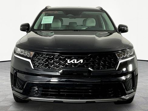 Used 2023 Kia Sorento S FWD image 2