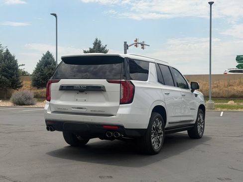 Used 2023 GMC Yukon Denali Ultimate AWD/4WD image 5