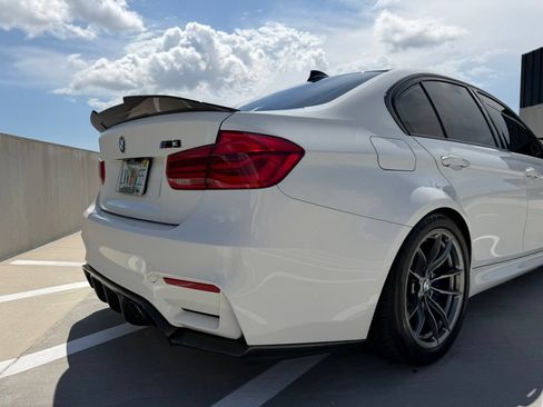 Used 2018 BMW M3 RWD image 9