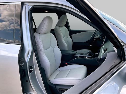 Used 2025 Lexus TX 350 AWD w/ Technology Package image 9