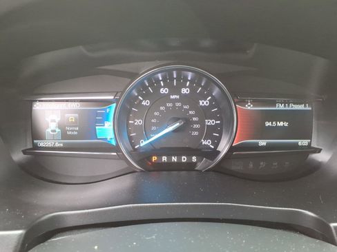 Used 2018 Ford Explorer XLT w/ Equipment Group 202A AWD/4WD image 20
