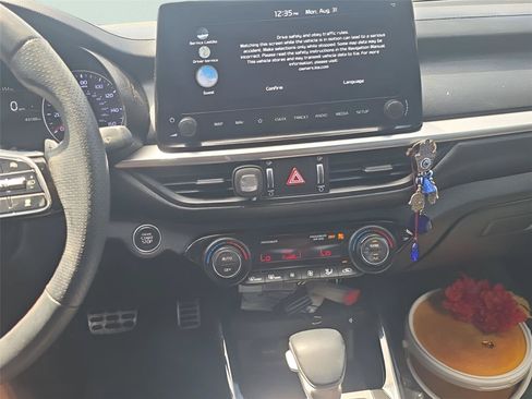 Used 2022 Kia Forte GT w/ GT Technology Package FWD image 4