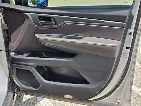 Used 2018 Honda Odyssey EX-L image 25