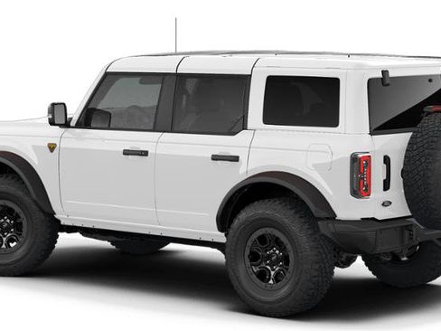 New 2026 Ford Bronco Badlands image 2