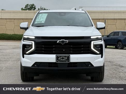 New 2025 Chevrolet Suburban Premier AWD/4WD image 3