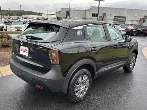 New 2026 Nissan Kicks S FWD image 5