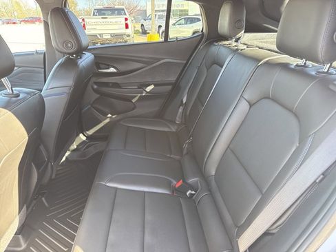 Used 2025 Buick Envista Sport Touring w/ Convenience I Package image 6