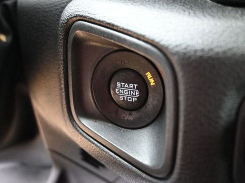 Used 2024 Jeep Wrangler Unlimited w/ Convenience Group AWD/4WD image 22