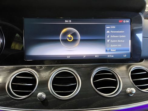 Used 2017 Mercedes-Benz E 300 4MATIC image 34