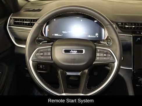 Used 2023 Jeep Grand Cherokee L Laredo AWD/4WD image 7