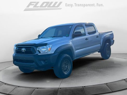 Used 2014 Toyota Tacoma PreRunner image 3