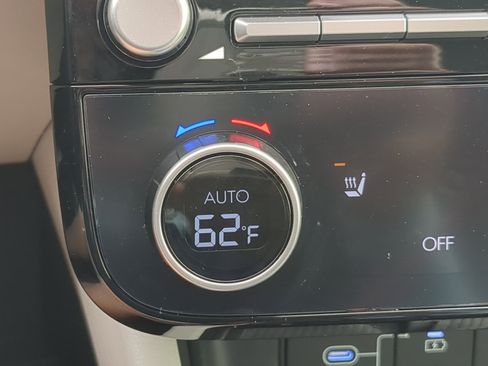 Certified 2025 Hyundai Tucson SEL FWD image 28